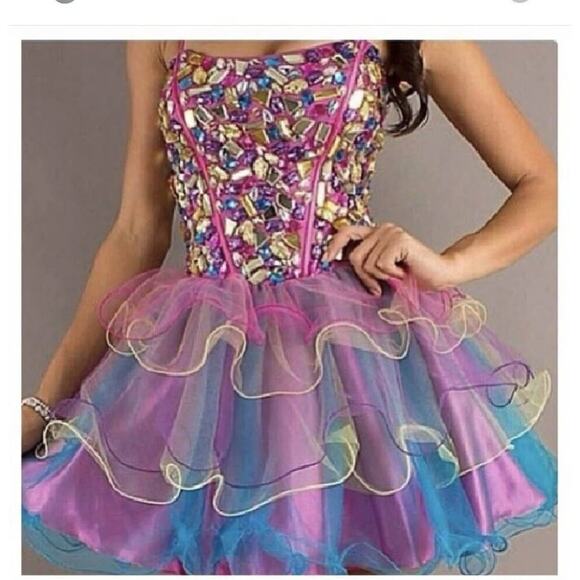 Dave & Johnny Size 7/8 Gem Tiered Prom 80’s Inspired Evening Dress - Picture 2 of 7